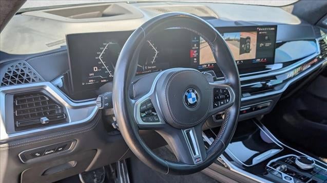 2024 BMW X7 M60i