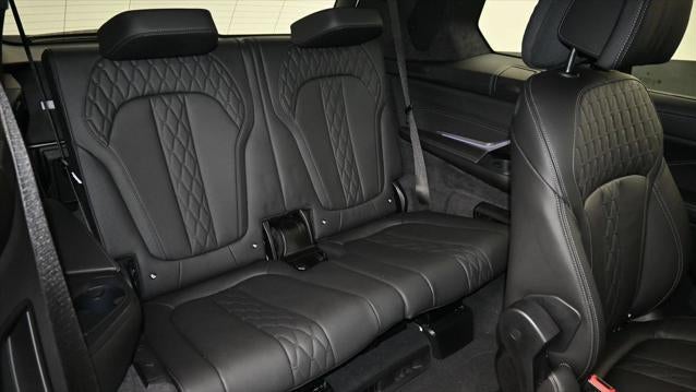 2024 BMW X7 M60i