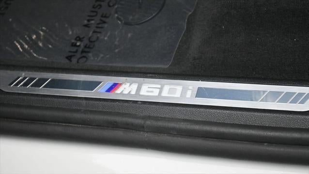 2024 BMW X7 M60i