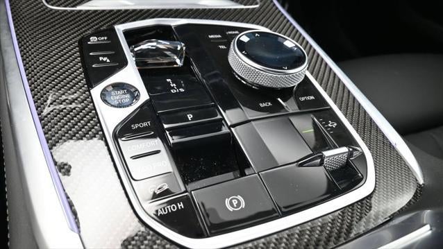 2024 BMW X7 M60i