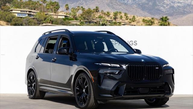 2025 BMW X7 M60i