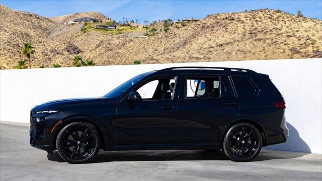 2025 BMW X7 M60i