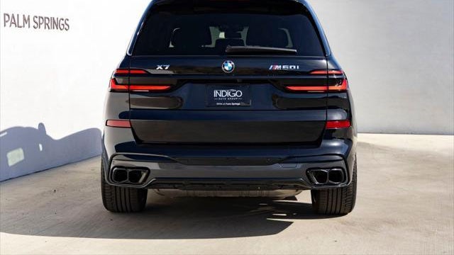 2025 BMW X7 M60i