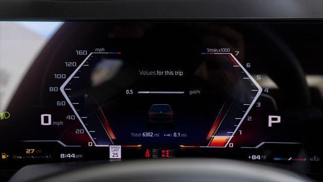 2025 BMW X7 M60i