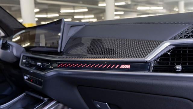 2025 BMW X7 M60i
