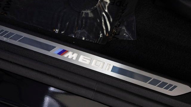 2025 BMW X7 M60i