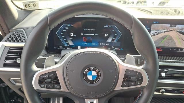 2025 BMW X7 M60i
