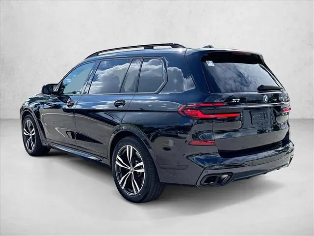 2026 BMW X7 - $91,484