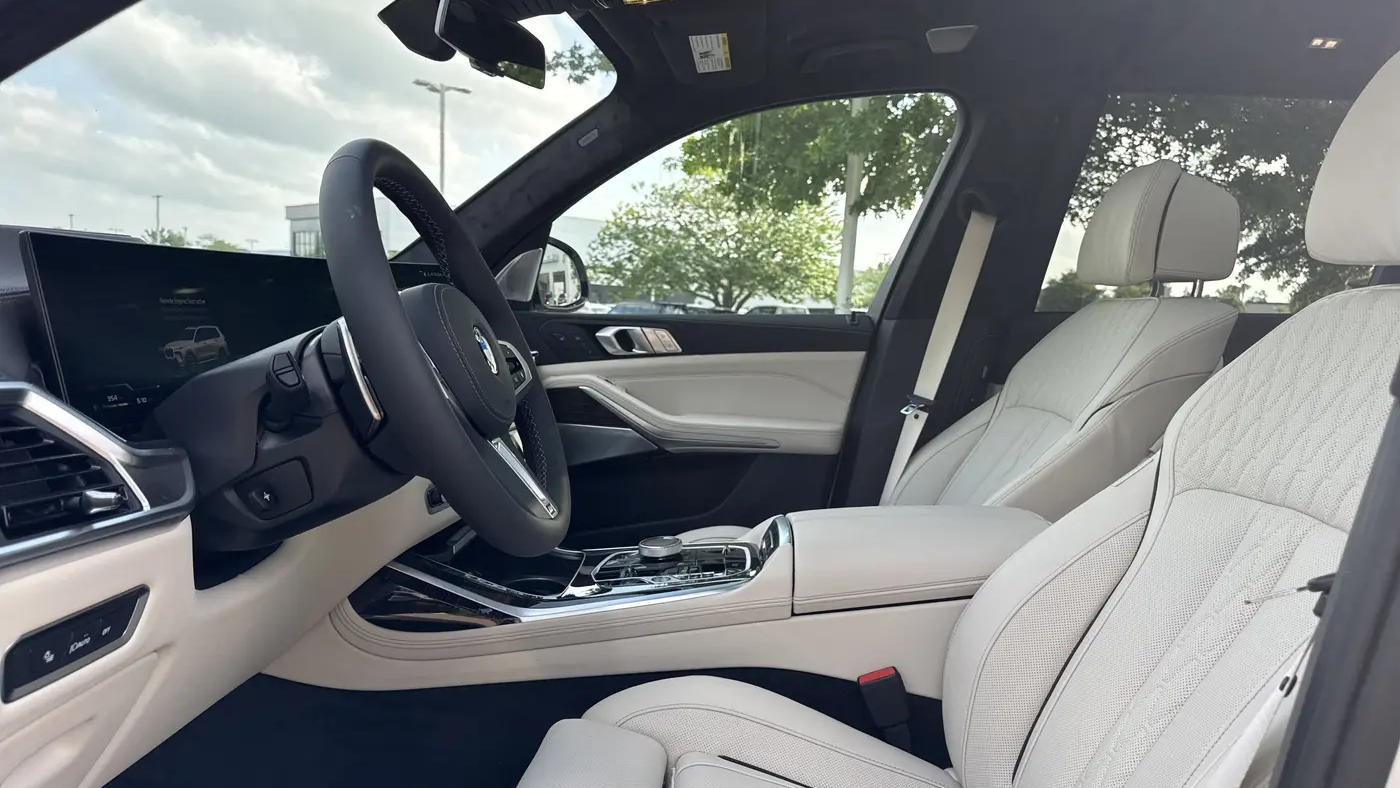 2027 BMW X7 M60i