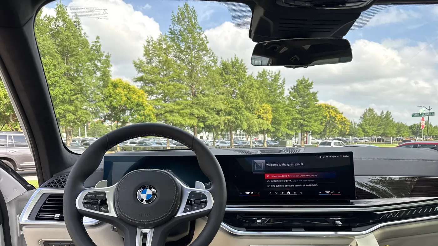 2027 BMW X7 M60i