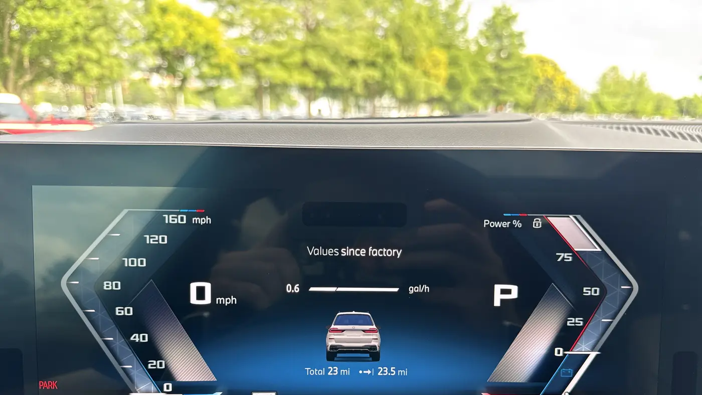2027 BMW X7 M60i