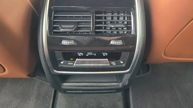 2023 BMW X7 M60i