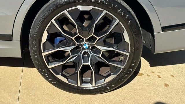 2024 BMW X7 M60i