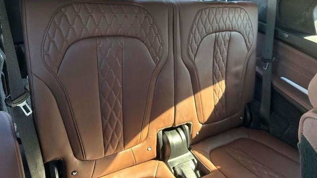 2024 BMW X7 M60i