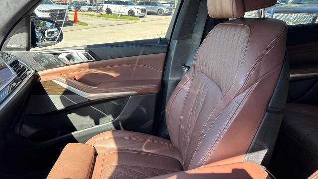 2024 BMW X7 M60i