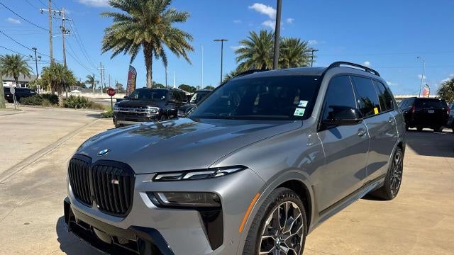 2024 BMW X7 M60i