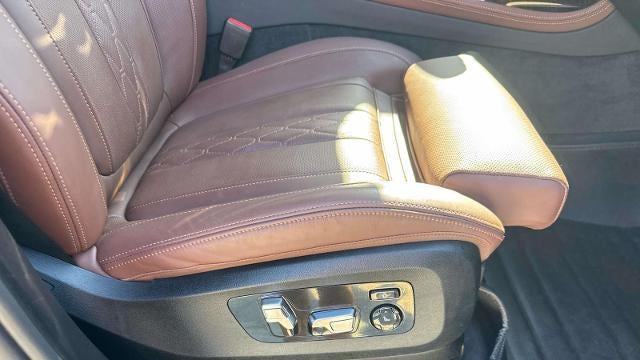 2024 BMW X7 M60i