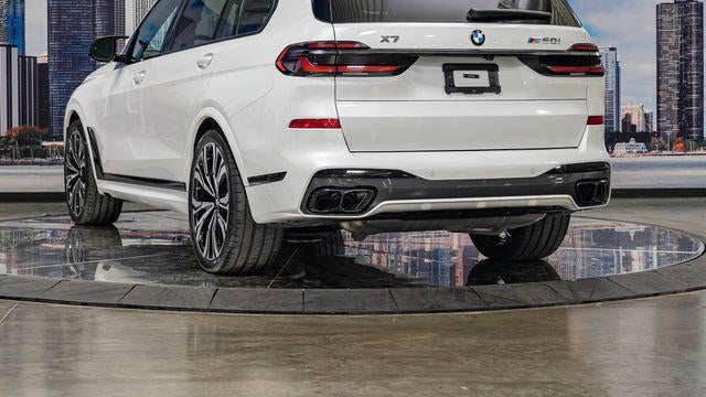 2025 BMW X7 M60i