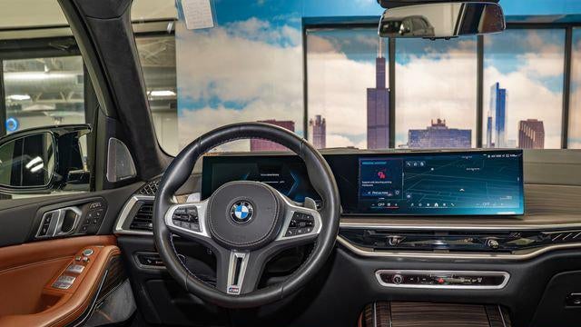 2025 BMW X7 M60i
