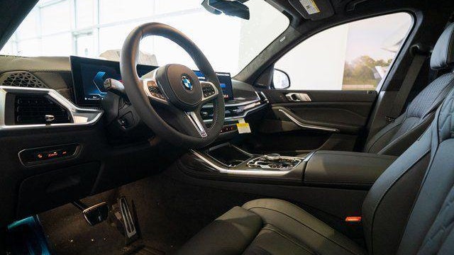 2026 BMW X7 M60i