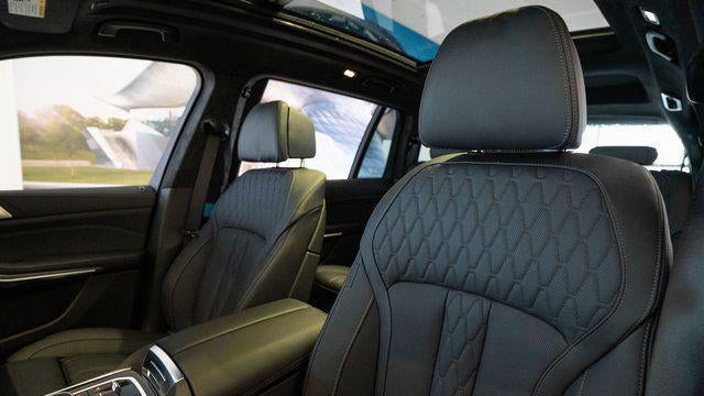 2026 BMW X7 M60i