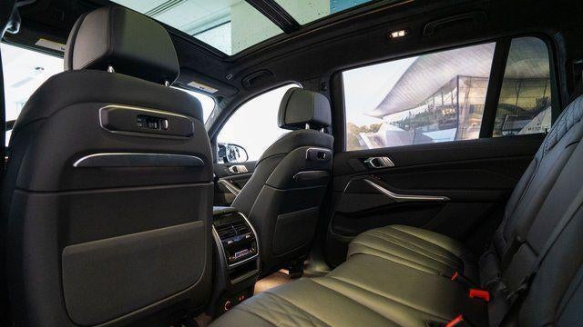 2026 BMW X7 M60i
