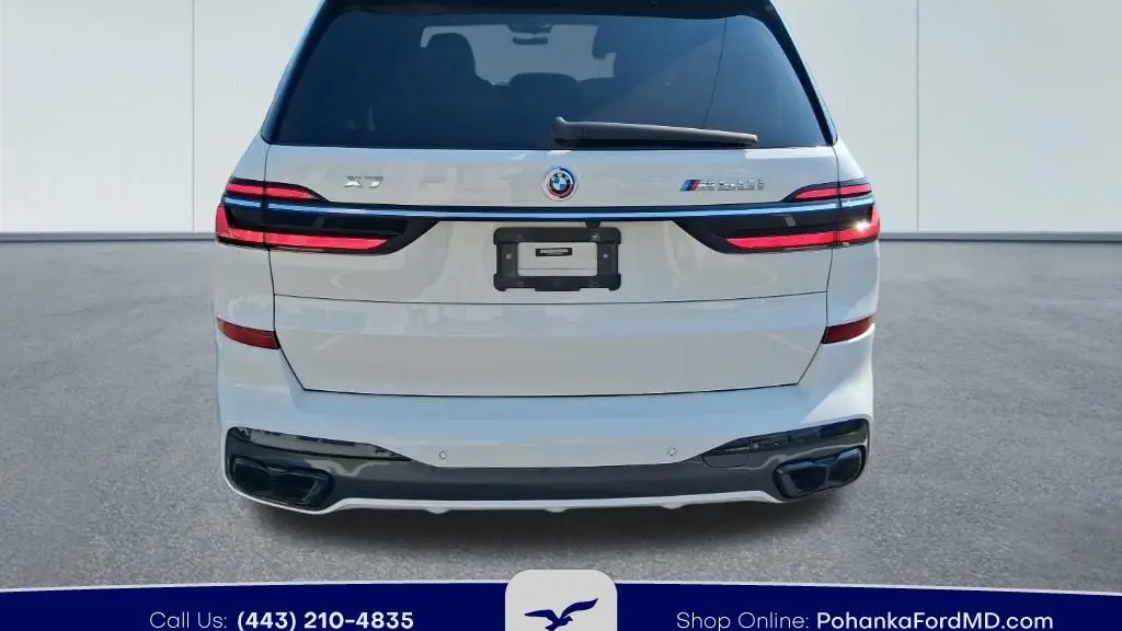 2023 BMW X7 M60i
