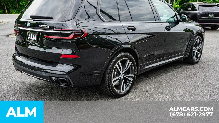 2023 BMW X7 M60i