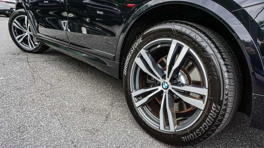 2023 BMW X7 M60i