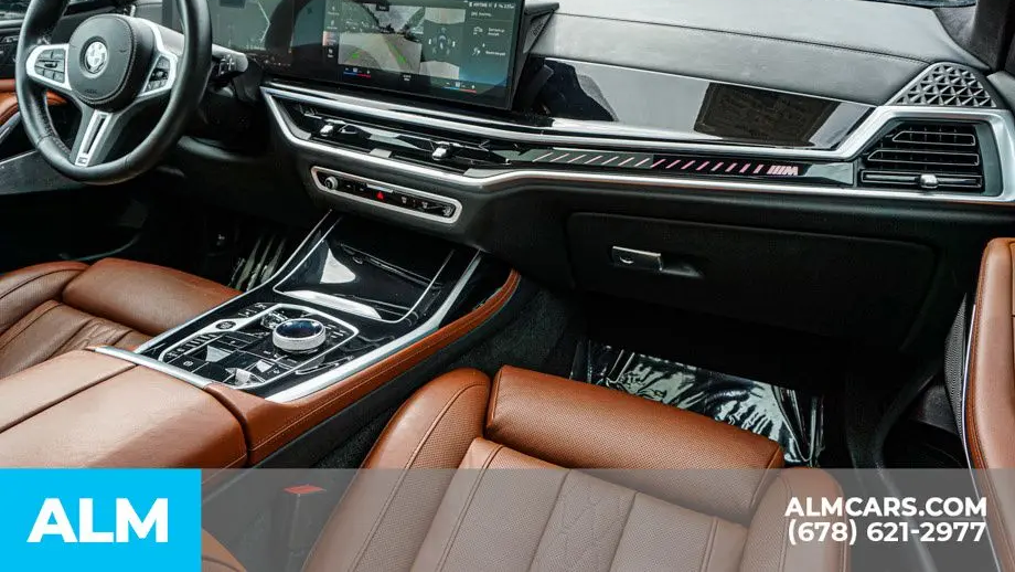 2023 BMW X7 M60i