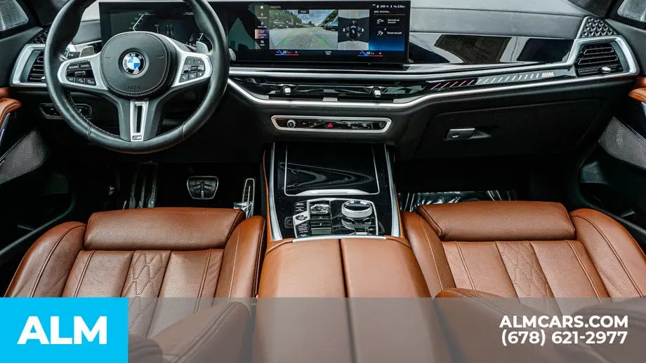 2023 BMW X7 M60i
