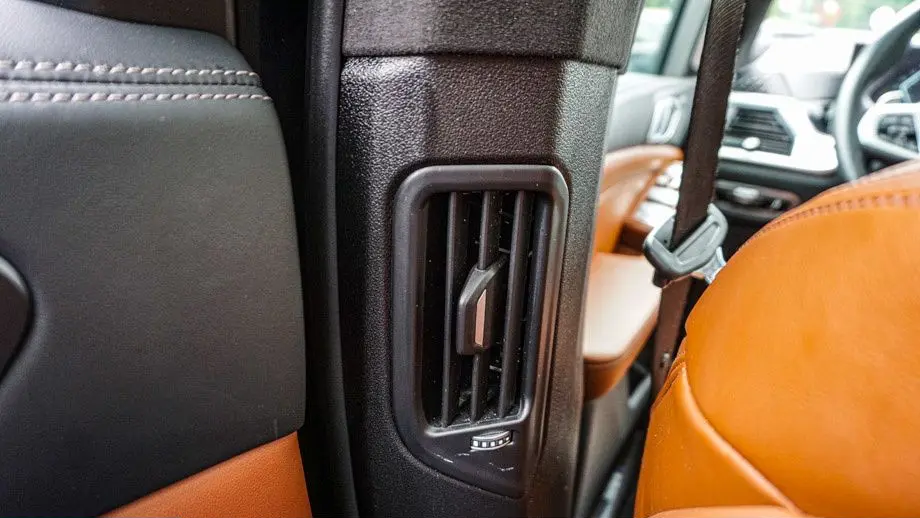 2023 BMW X7 M60i