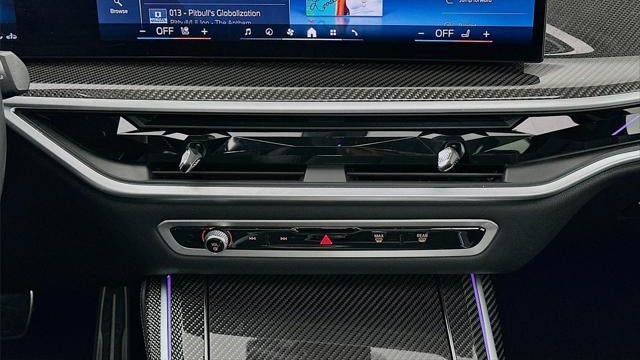 2024 BMW X7 M60i