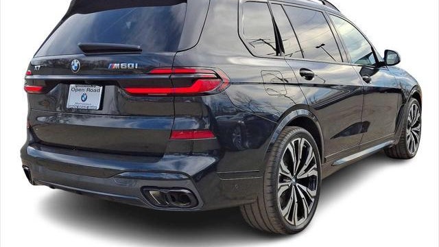 2025 BMW X7 M60i