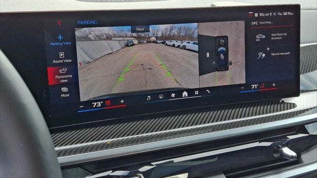 2025 BMW X7 M60i