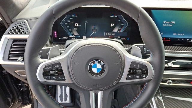 2025 BMW X7 M60i