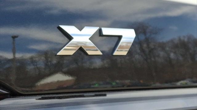 2025 BMW X7 M60i