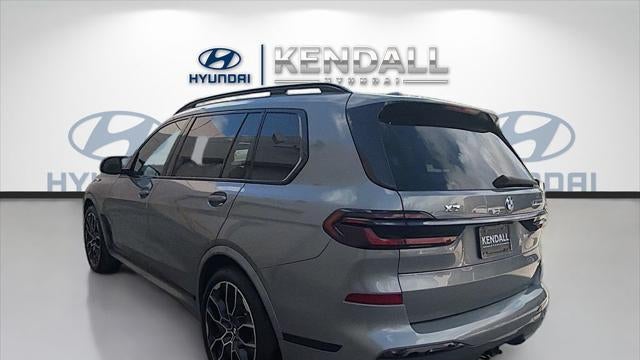 2025 BMW X7 M60i