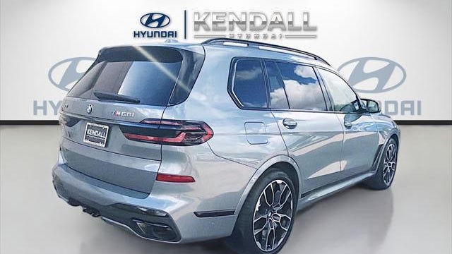 2025 BMW X7 M60i