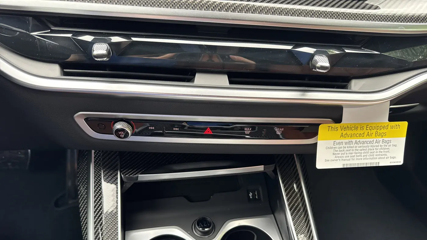 2027 BMW X7 M60i