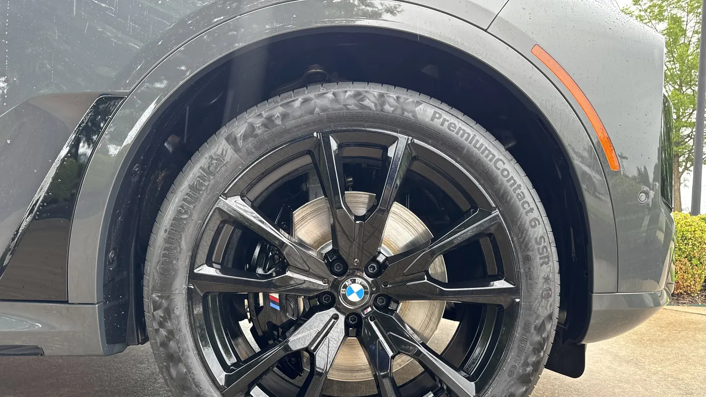 2027 BMW X7 M60i
