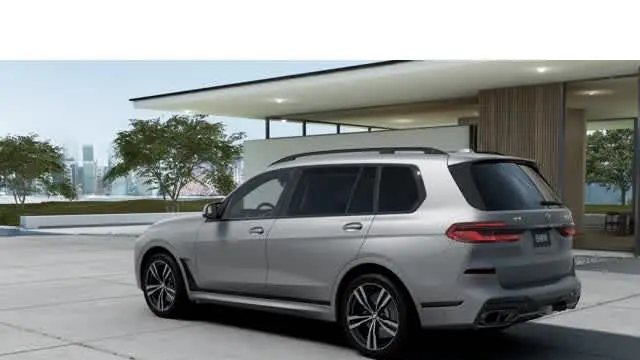 2027 BMW X7 M60i