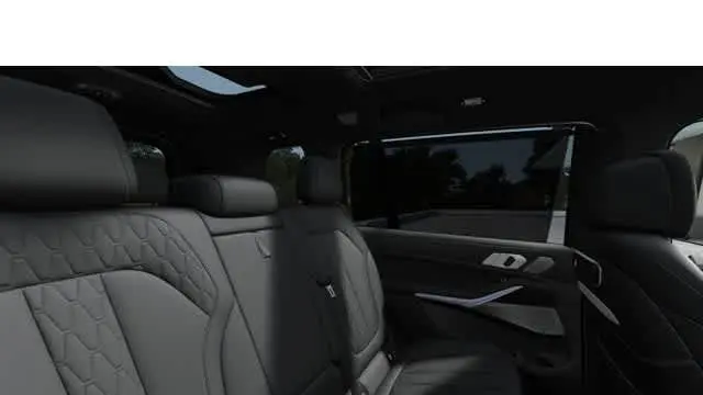 2027 BMW X7 M60i