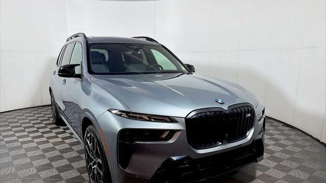 2024 BMW X7 M60i