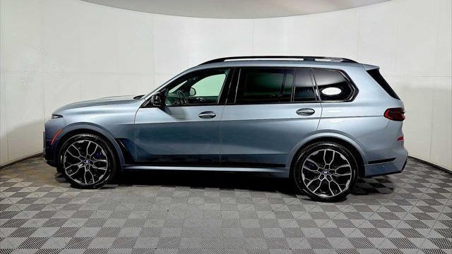 2024 BMW X7 M60i