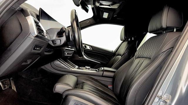 2024 BMW X7 M60i