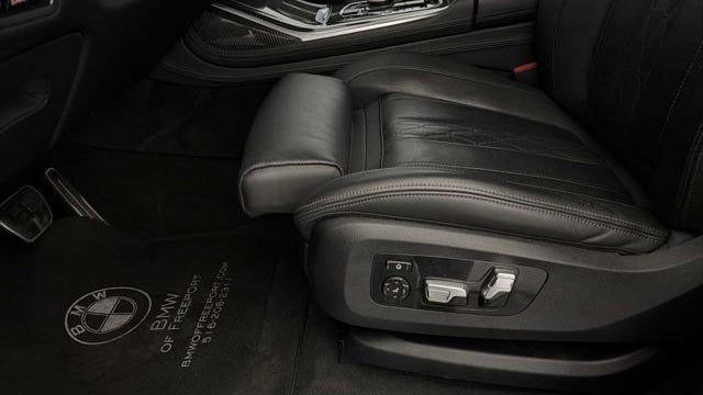 2024 BMW X7 M60i