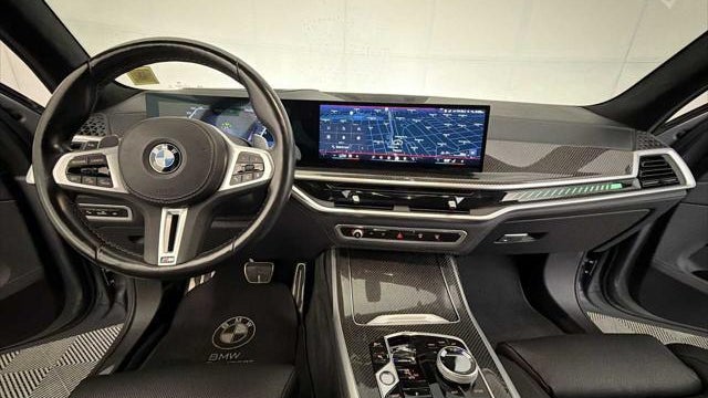 2024 BMW X7 M60i
