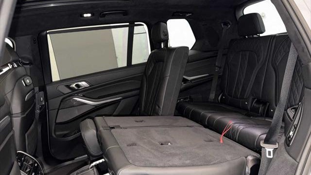 2024 BMW X7 M60i