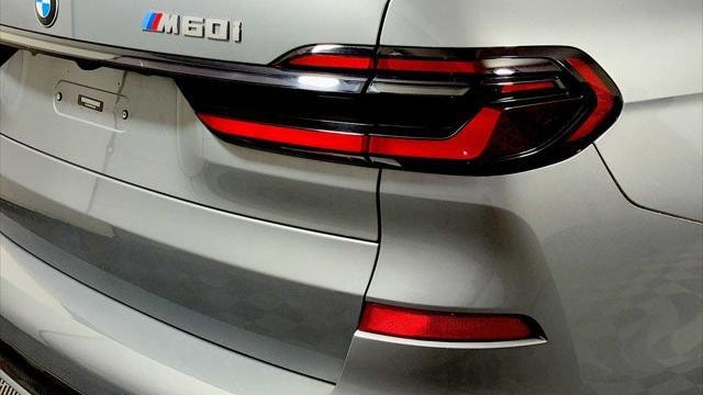 2024 BMW X7 M60i
